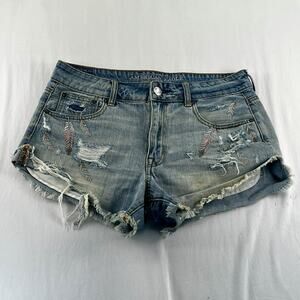 American Eagle High Rise Mom Shorts Denim Size 10 Embroidered Floral Distressed